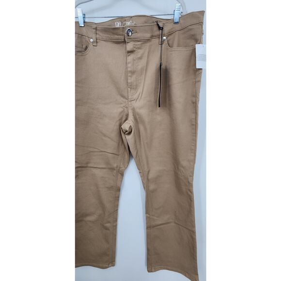 New NWT DG2 QVC Tan The Uplifter Tan Bootcut Straight Jeans Size 20W - Picture 6 of 12